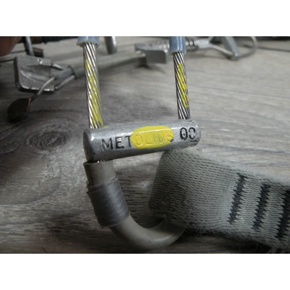 Vintage Climbing Cams Original Alien Metolius Lowe. Very used and needs work